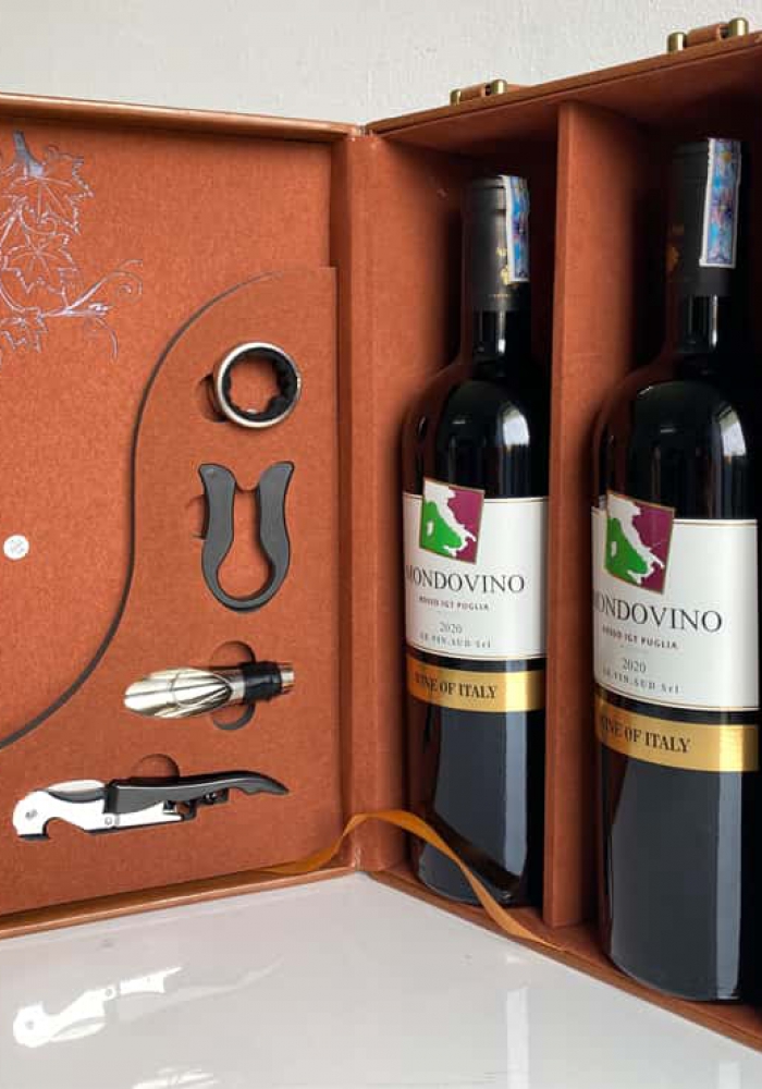 Set quà tặng hộp da 2 chai rượu vang Ý Mondovino Rosso kèm bộ phụ kiện