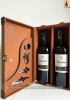 Set quà tặng hộp da 2 chai rượu vang Ý Veronica Rosso kèm bộ phụ kiện